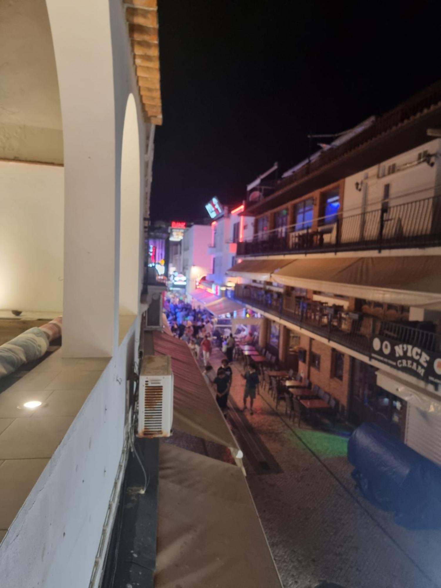 Wonder Charm Guesthouse Albufeira Exterior foto